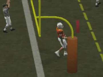 NCAA College Football 2K3 screen shot game playing